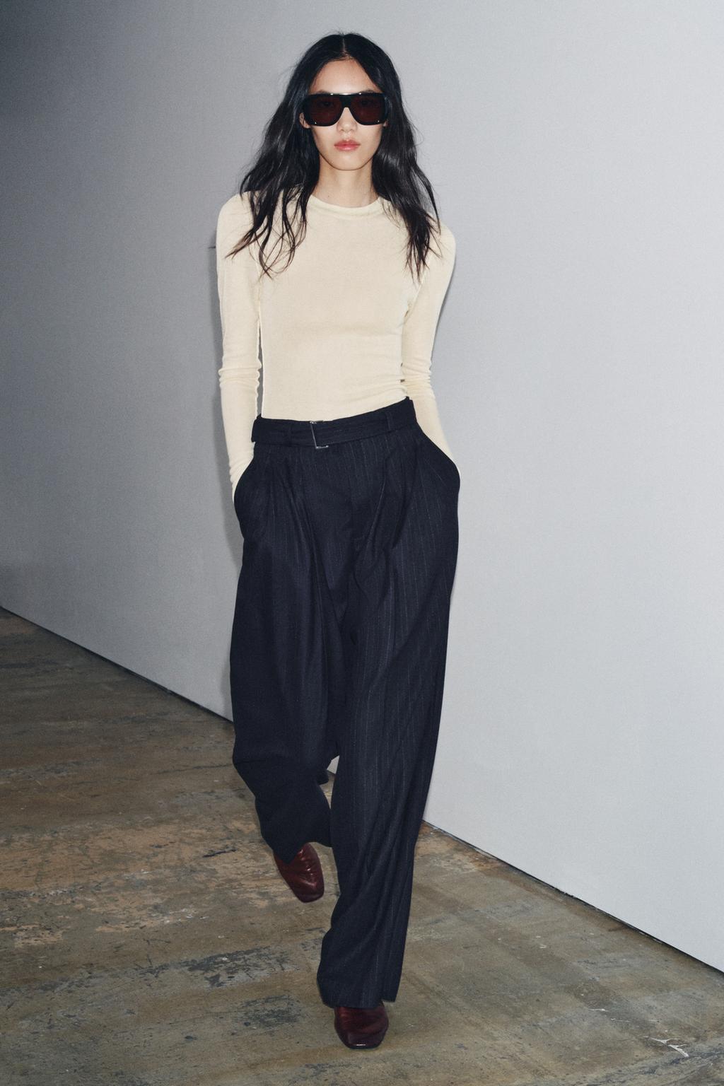 Pantalón raya diplomática con cinturón