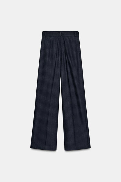 Pantalón raya diplomática con cinturón